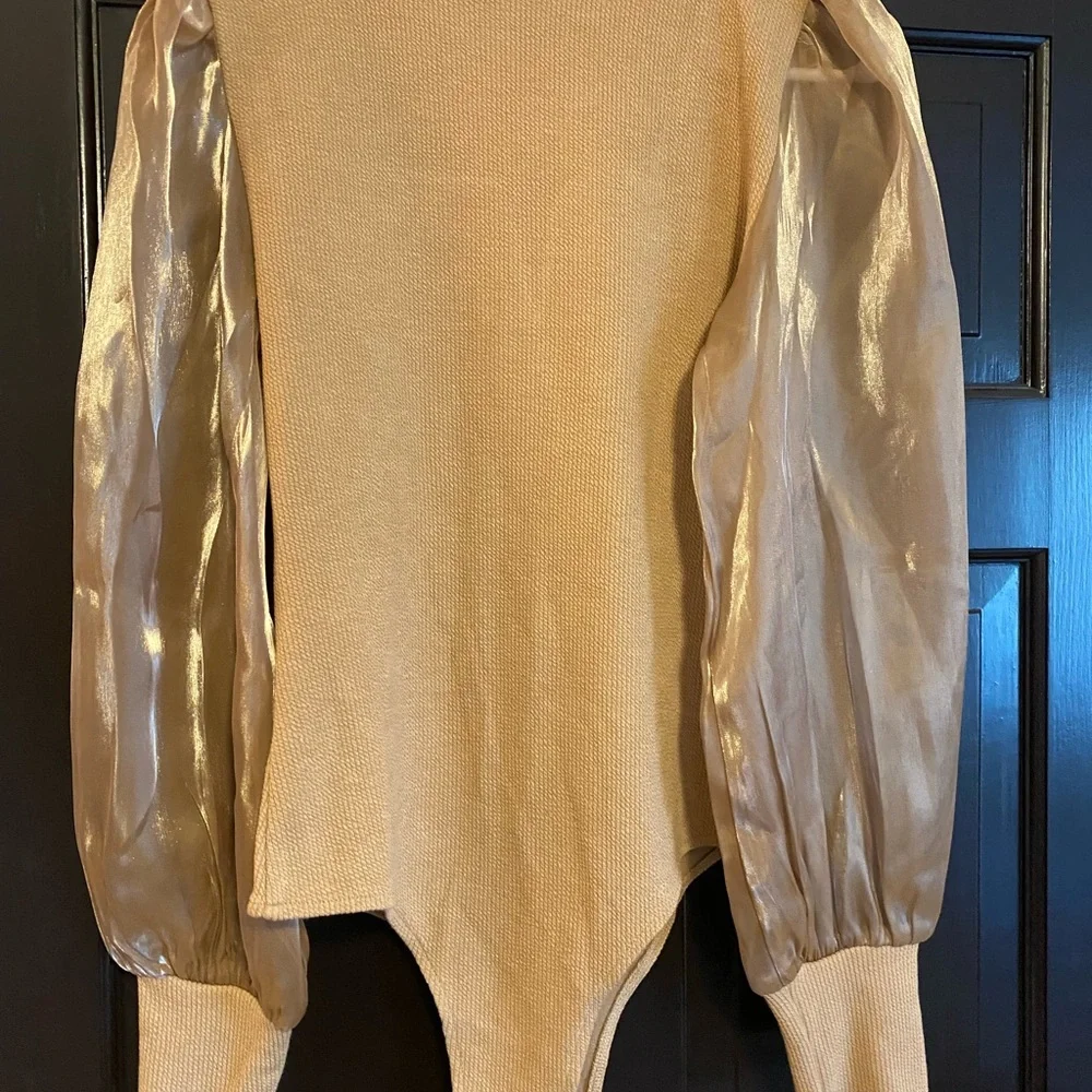 Entro Tan Ribbed Top - Picture 2 of 3